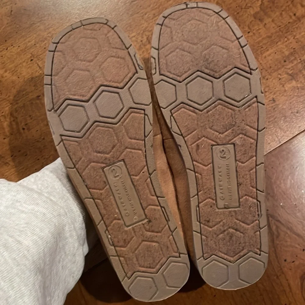 AIRWALK Girls Sherpa Lined Slippers - size 2